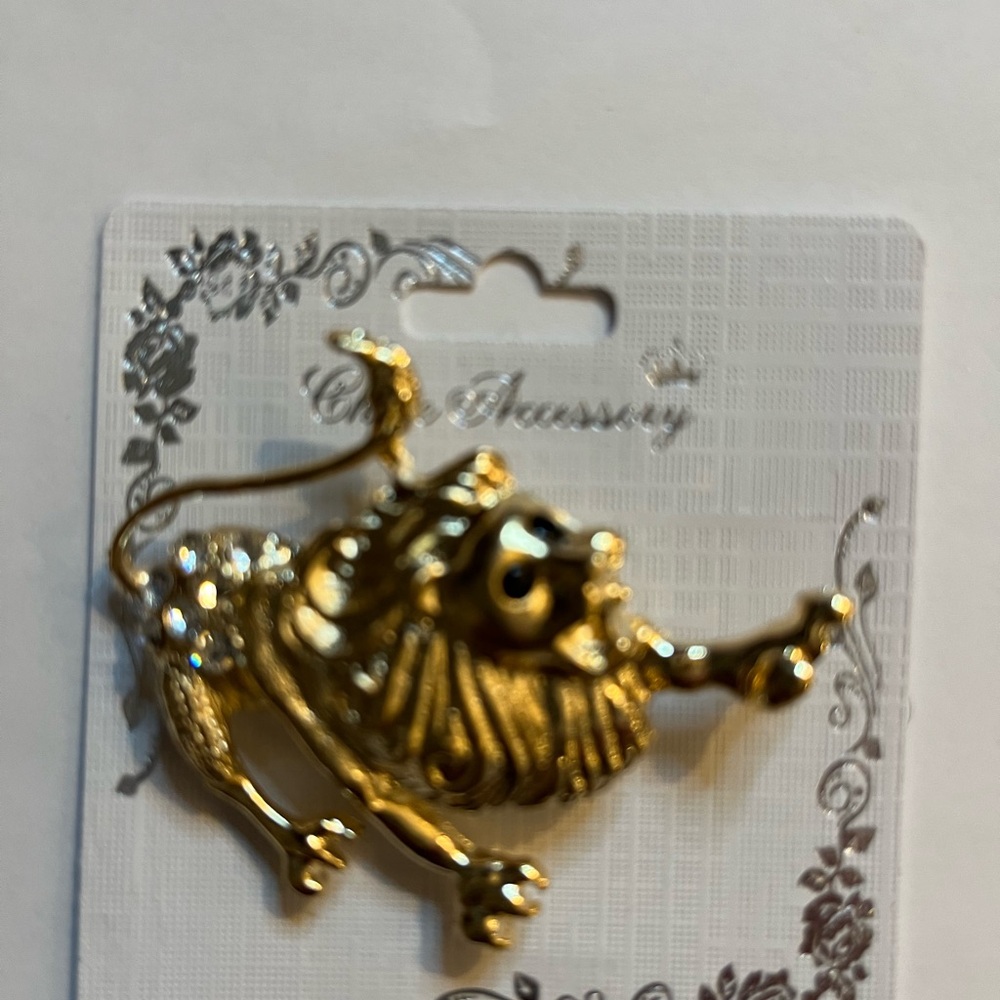 Gold Zodiac Brooch Set - Picture 7 of 13